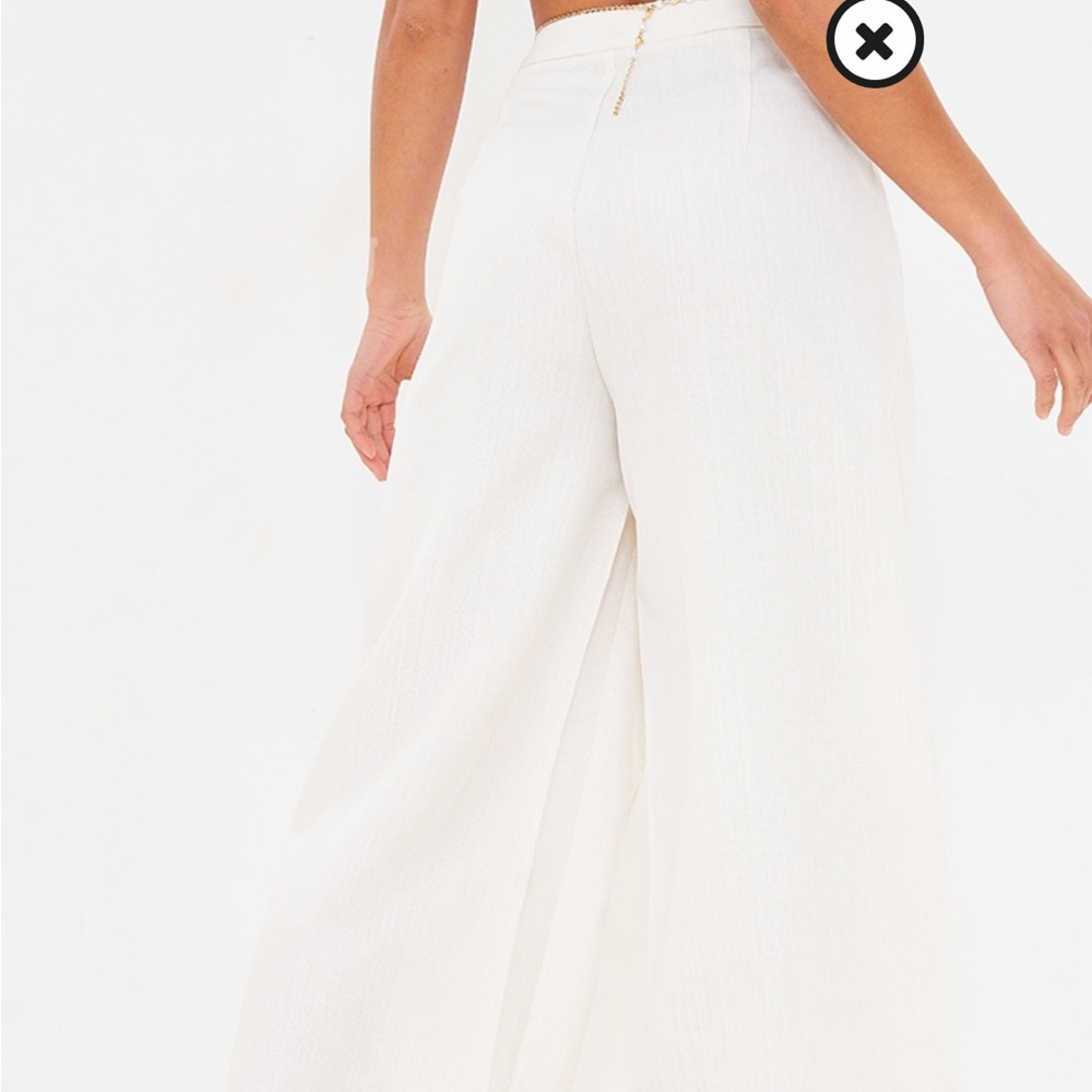 PrettyLittleThing - Picture 3 of 9